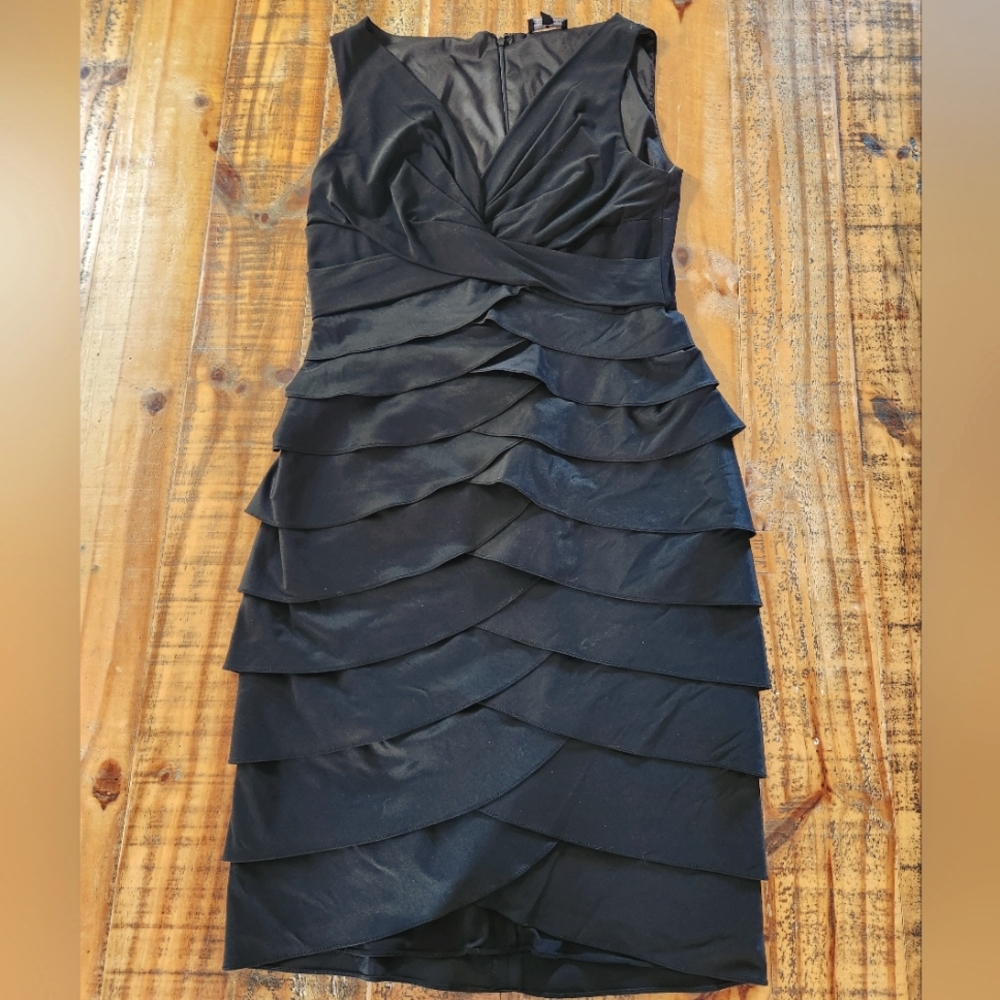 ♥️LE CHÂTEAU dress